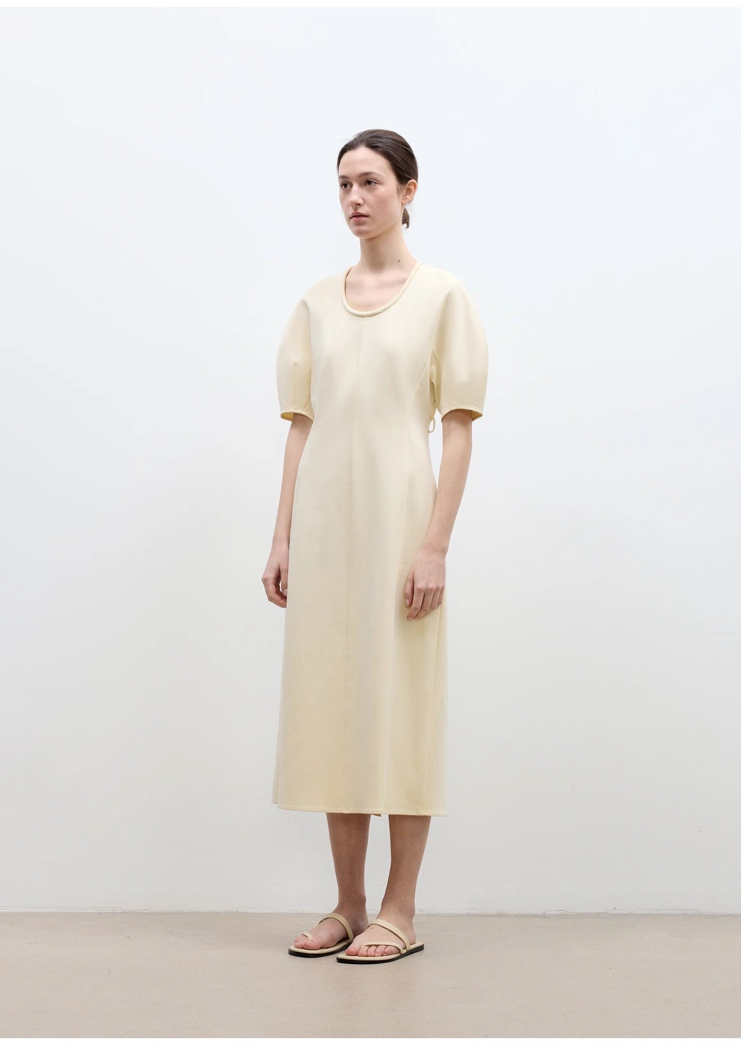 “April Story” 3D U-Neck Split-Waist Knitted Dress – Micro-Textured Mercerized Cotton | Elegant Short-Sleeve Curved Skirt Dress for Women