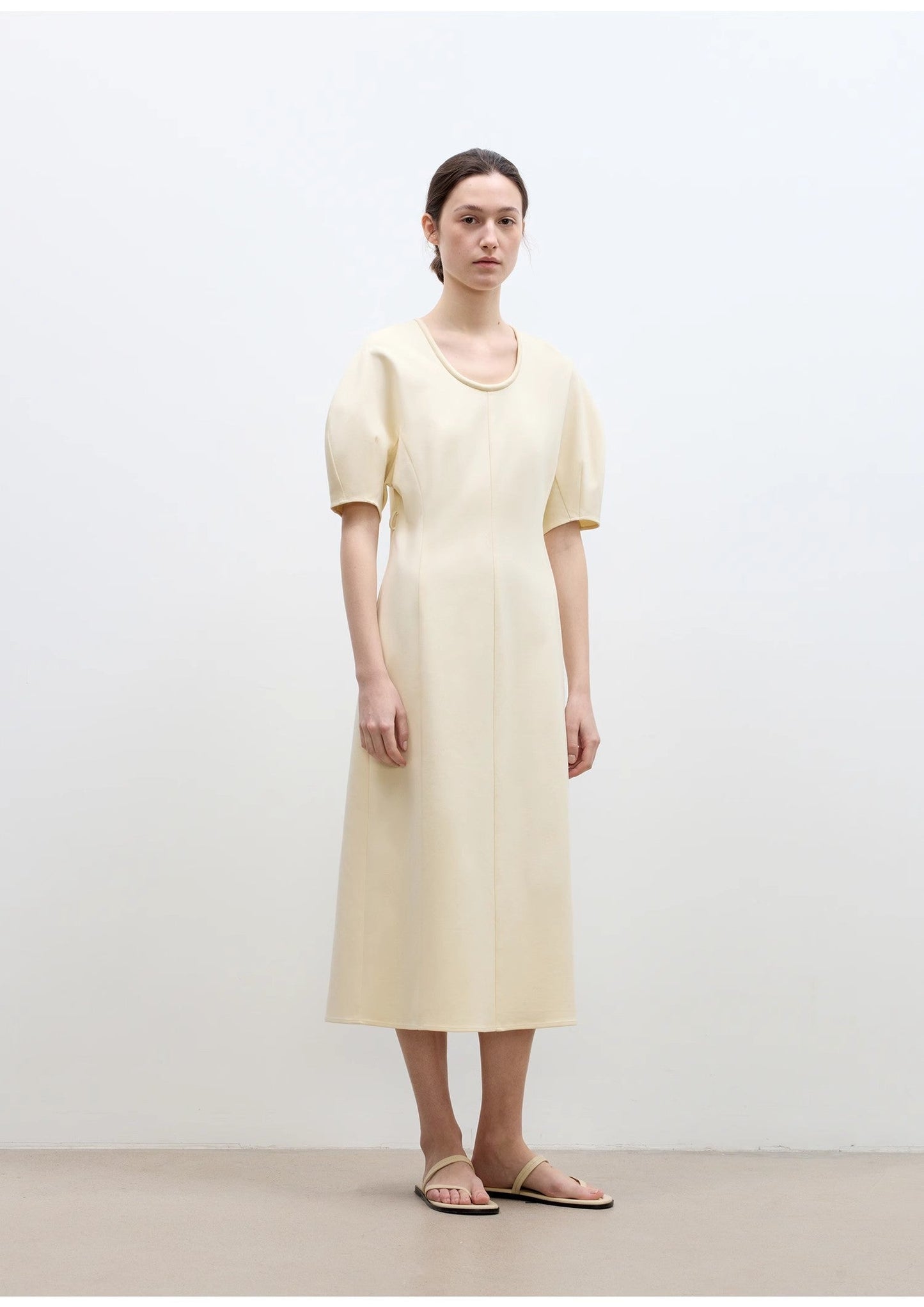 “April Story” 3D U-Neck Split-Waist Knitted Dress – Micro-Textured Mercerized Cotton | Elegant Short-Sleeve Curved Skirt Dress for Women