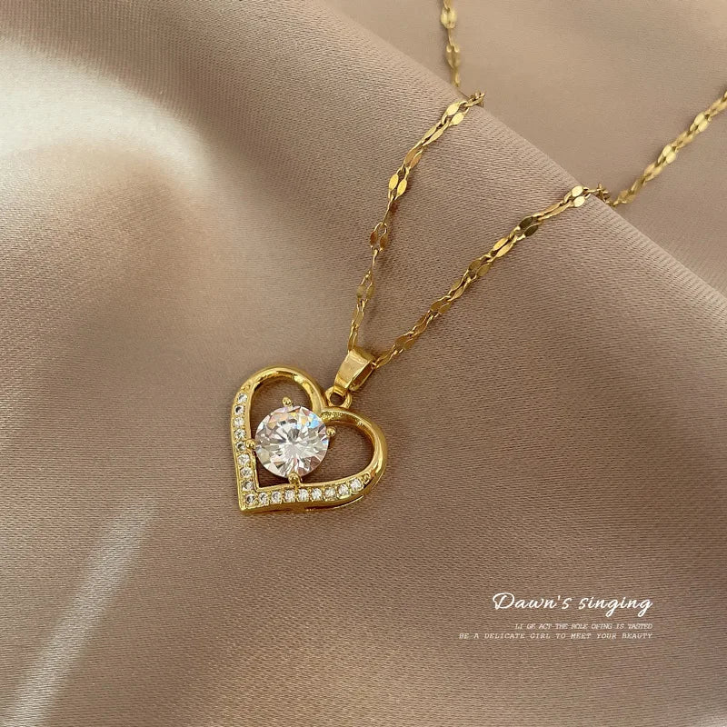 Artificial Gems Heart Pendant Necklace for women 2024 Golden Stainless Steel Lips Neck Chain Female Necklaces Jewelry for Girl