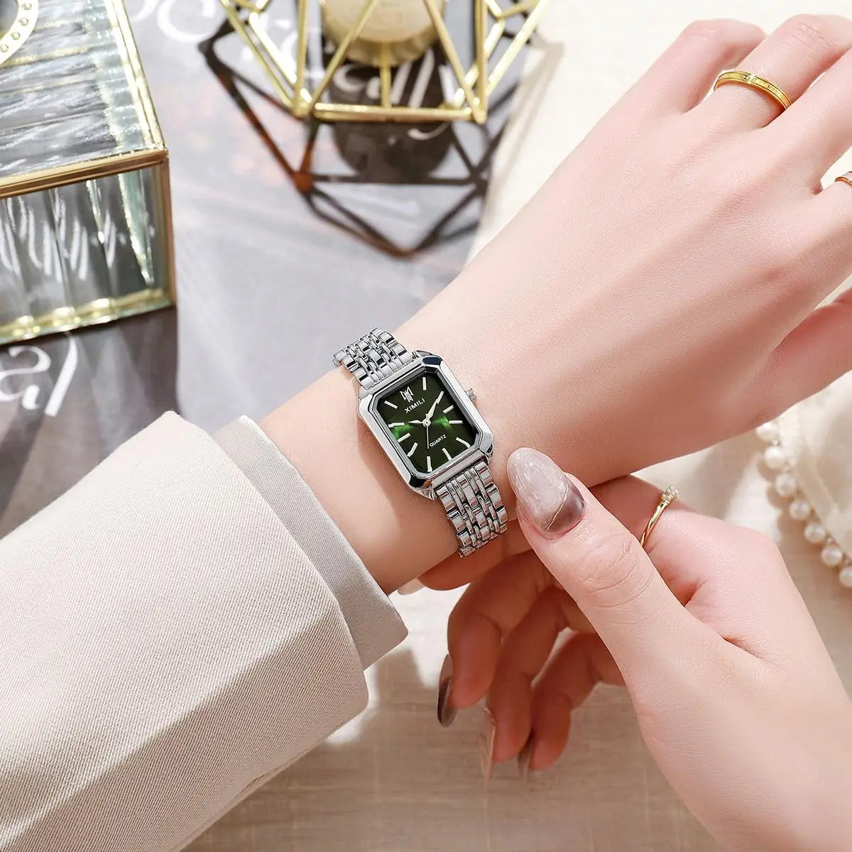 Luxury Gold-Plated Women’s Quartz Watch – Elegant Square Dial Stainless Steel Bracelet, Classic Business Fashion Timepiece
