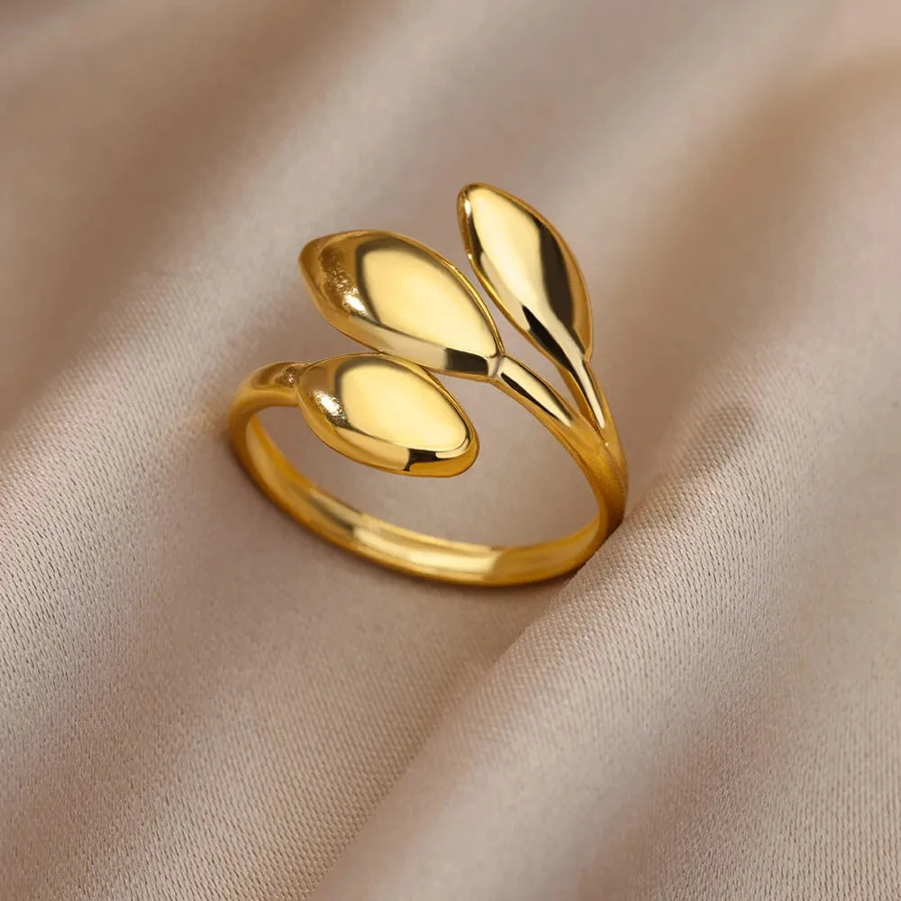 Classic Gold 316L Stainless Steel Ring for Women – Luxury, Never-Fade, Everyday Elegant Jewelry