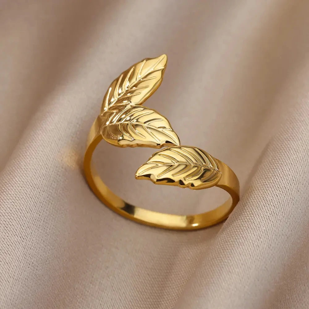 Classic Gold 316L Stainless Steel Ring for Women – Luxury, Never-Fade, Everyday Elegant Jewelry