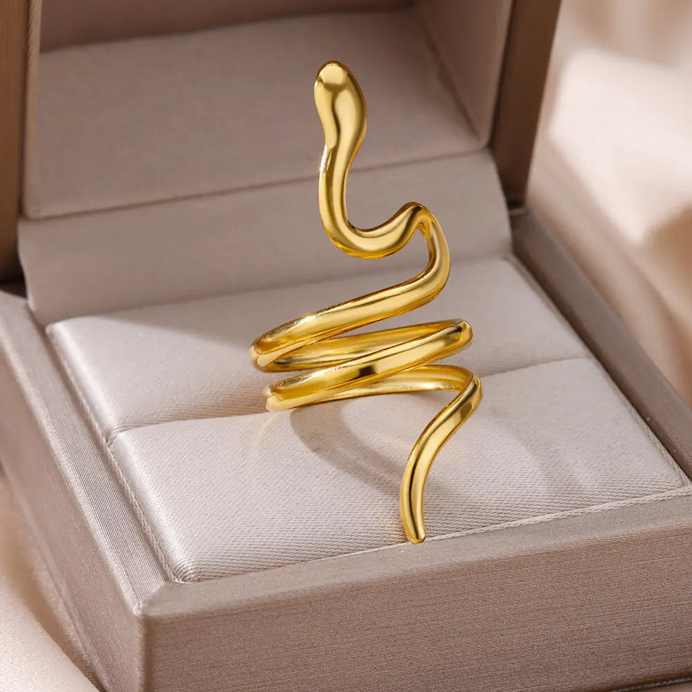 Classic Gold 316L Stainless Steel Ring for Women – Luxury, Never-Fade, Everyday Elegant Jewelry