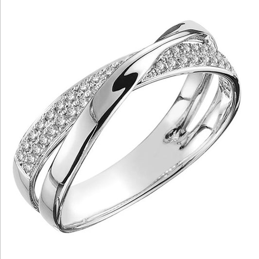 Luxury gold magnetic weight loss ring for women – health and fashion jewelry.